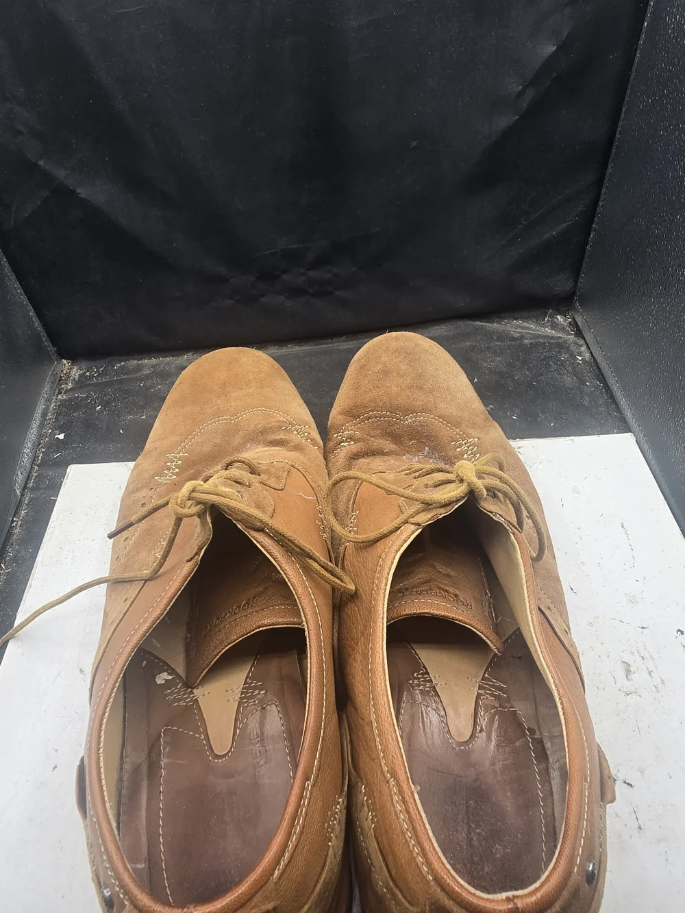 Rockport Men's Tan Suede Wingtip Oxfords
